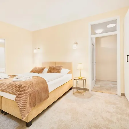 Reverie - Dependance, Check-in At Metropolitan Star Hotel