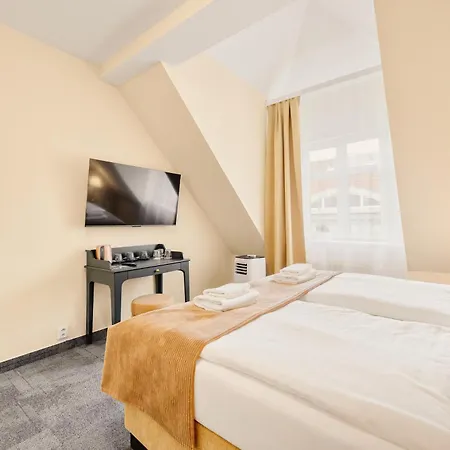 Hotel Reverie - Dependance, Check-in At Metropolitan Star Bratislava