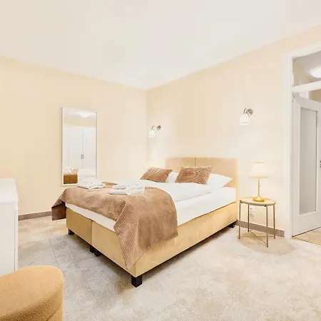 Reverie - Dependance, Check-in At Metropolitan Star Hotel