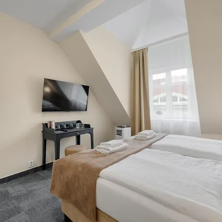 Hotel Reverie - Dependance, Check-in At Metropolitan Star 3*