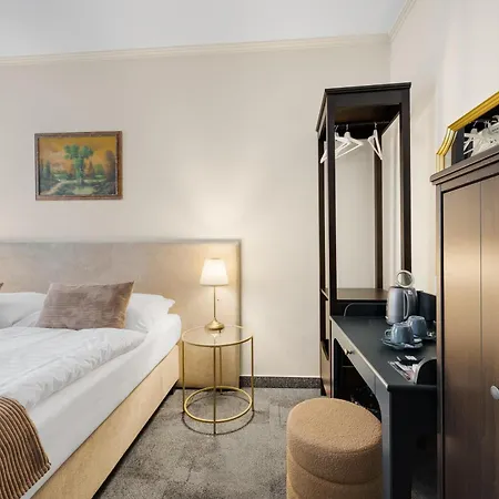 Reverie - Dependance, Check-in At Metropolitan Star 3* Bratislava