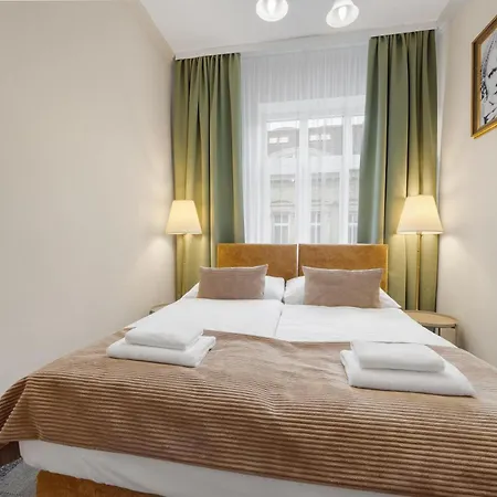 Reverie - Dependance, Check-in At Metropolitan Star Bratislava