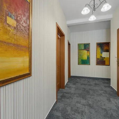 Hotel Reverie - Dependance, Check-in At Metropolitan Star 3*