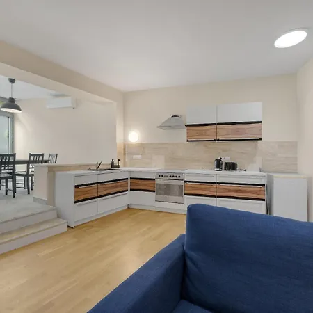 Reverie - Dependance, Check-in At Metropolitan Star מלון ברטיסלאבה