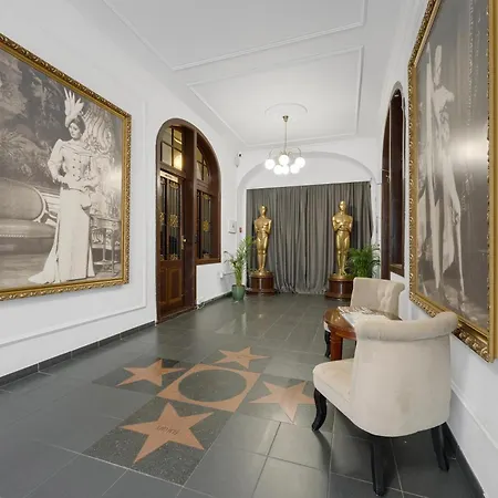 Reverie - Dependance, Check-in At Metropolitan Star Bratislava