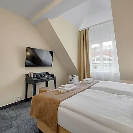 Reverie - Dependance, Check-in At Metropolitan Star Hotel Bratislava