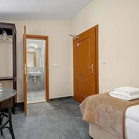 Hotel Reverie - Dependance, Check-in At Metropolitan Star 3*