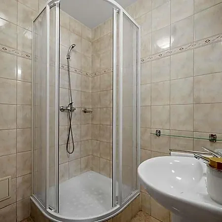 Reverie - Dependance, Check-in At Metropolitan Star Hotel 3*