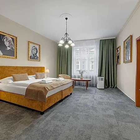 Reverie - Dependance, Check-in At Metropolitan Star Hotel Bratislava