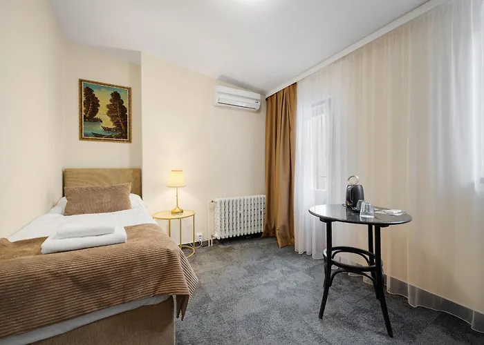 Reverie - Dependance, Check-in At Metropolitan Star Hotel Bratislava