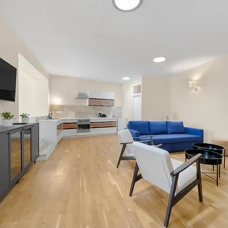 Reverie - Dependance, Check-in At Metropolitan Star 3* Bratislava