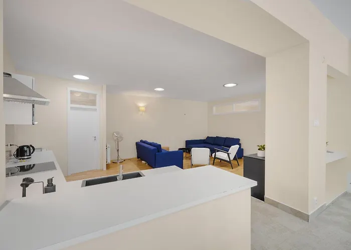 Reverie - Dependance, Check-in At Metropolitan Star 3* Bratislava