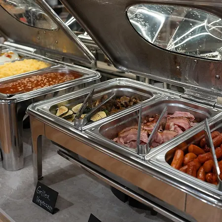 酒店 Reverie - Dependance, Check-in At Metropolitan Star 3*