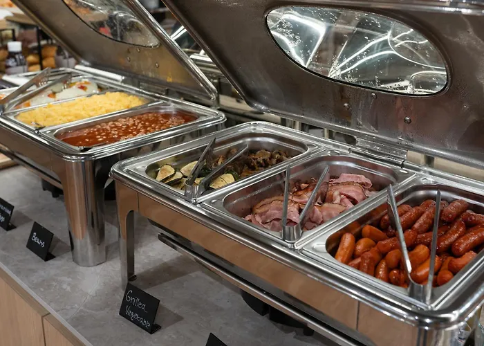 فندق Reverie - Dependance, Check-in At Metropolitan Star 3*