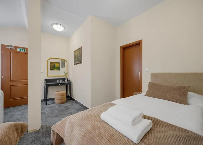 Reverie - Dependance, Check-in At Metropolitan Star فندق 3*