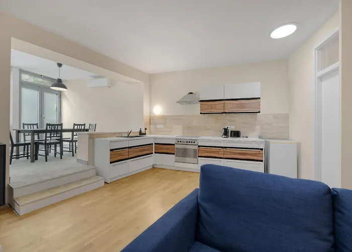 Reverie - Dependance, Check-in At Metropolitan Star Отель Братислава